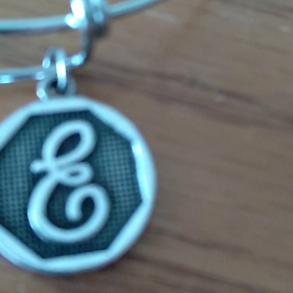 Bracelet - Picture 2 of 4